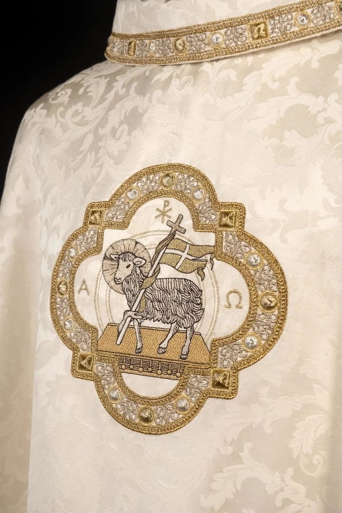 Projets Individuels de Vêtements Liturgiques